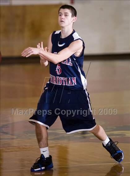 Thumbnail 1 in Bret Harte vs. Vacaville Christian photogallery.