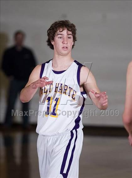 Thumbnail 2 in Bret Harte vs. Vacaville Christian photogallery.