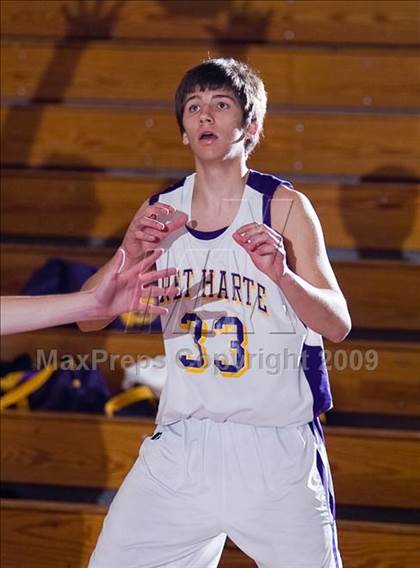Thumbnail 2 in Bret Harte vs. Vacaville Christian photogallery.
