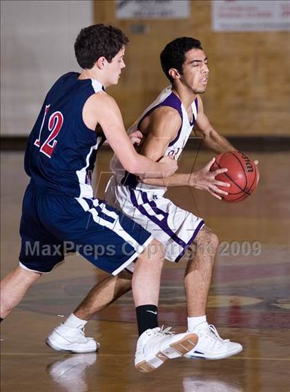 Thumbnail 2 in Bret Harte vs. Vacaville Christian photogallery.