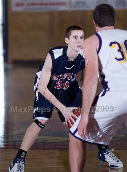 Thumbnail 1 in Bret Harte vs. Vacaville Christian photogallery.