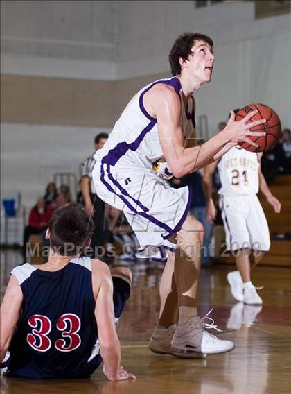 Thumbnail 3 in Bret Harte vs. Vacaville Christian photogallery.