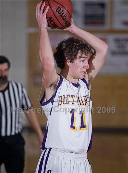 Thumbnail 1 in Bret Harte vs. Vacaville Christian photogallery.