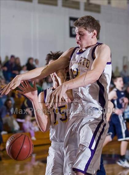 Thumbnail 1 in Bret Harte vs. Vacaville Christian photogallery.
