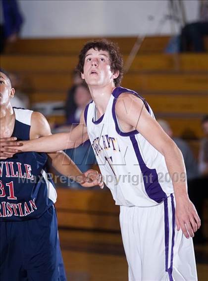 Thumbnail 1 in Bret Harte vs. Vacaville Christian photogallery.
