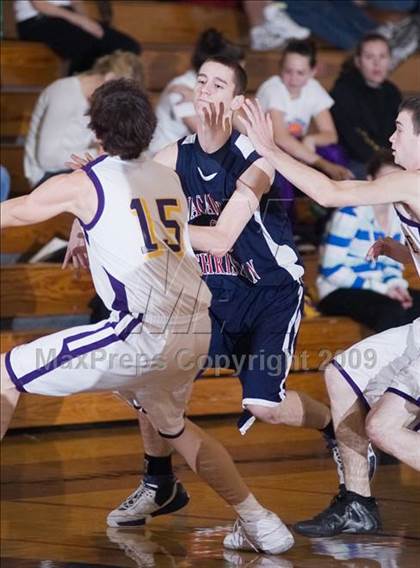 Thumbnail 3 in Bret Harte vs. Vacaville Christian photogallery.
