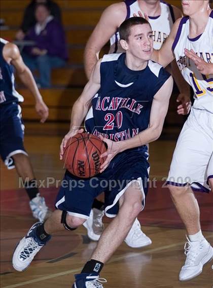 Thumbnail 3 in Bret Harte vs. Vacaville Christian photogallery.