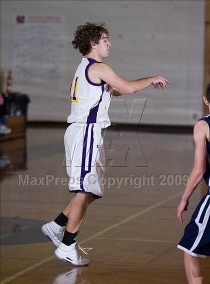 Thumbnail 3 in Bret Harte vs. Vacaville Christian photogallery.