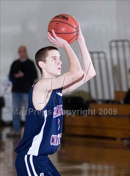 Thumbnail 3 in Bret Harte vs. Vacaville Christian photogallery.