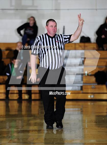 Thumbnail 3 in Benton vs DuQuoin (Rangerette Christmas Classic) photogallery.
