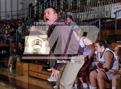 Thumbnail 1 in Benton vs DuQuoin (Rangerette Christmas Classic) photogallery.
