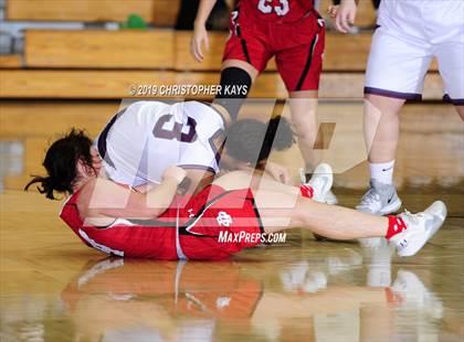 Thumbnail 3 in Benton vs DuQuoin (Rangerette Christmas Classic) photogallery.