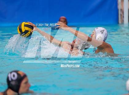 Thumbnail 2 in El Modena @ Villa Park photogallery.