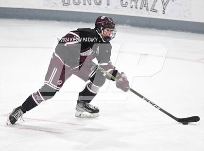 Thumbnail 1 in North Haven @ Fairfield Warde/Ludlowe photogallery.