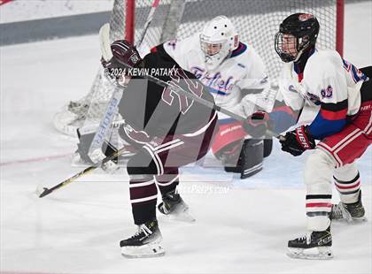 Thumbnail 1 in North Haven @ Fairfield Warde/Ludlowe photogallery.