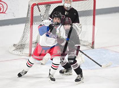Thumbnail 3 in North Haven @ Fairfield Warde/Ludlowe photogallery.
