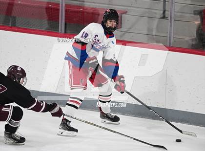 Thumbnail 2 in North Haven @ Fairfield Warde/Ludlowe photogallery.