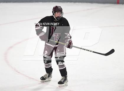 Thumbnail 3 in North Haven @ Fairfield Warde/Ludlowe photogallery.