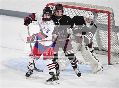 Thumbnail 1 in North Haven @ Fairfield Warde/Ludlowe photogallery.