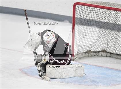Thumbnail 3 in North Haven @ Fairfield Warde/Ludlowe photogallery.