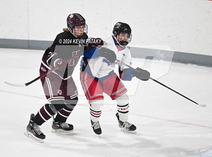 Thumbnail 1 in North Haven @ Fairfield Warde/Ludlowe photogallery.