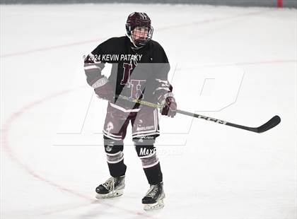 Thumbnail 1 in North Haven @ Fairfield Warde/Ludlowe photogallery.