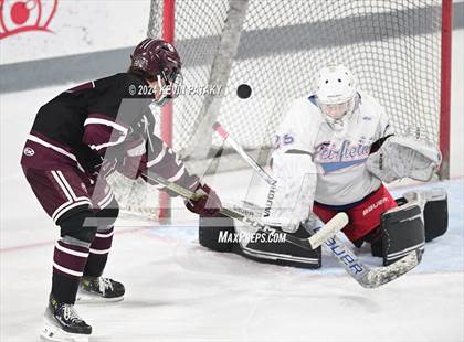Thumbnail 2 in North Haven @ Fairfield Warde/Ludlowe photogallery.