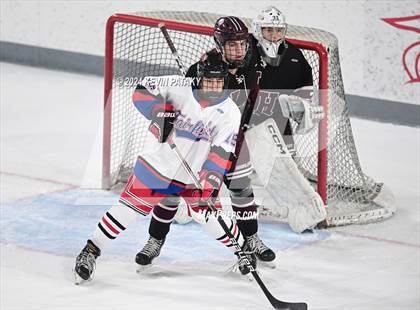 Thumbnail 3 in North Haven @ Fairfield Warde/Ludlowe photogallery.