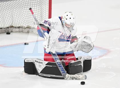 Thumbnail 2 in North Haven @ Fairfield Warde/Ludlowe photogallery.