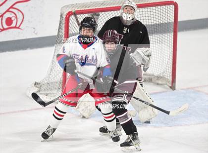 Thumbnail 3 in North Haven @ Fairfield Warde/Ludlowe photogallery.