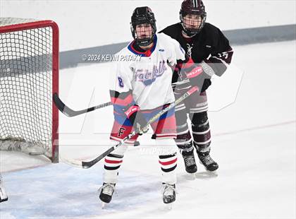 Thumbnail 3 in North Haven @ Fairfield Warde/Ludlowe photogallery.