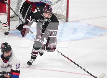 Thumbnail 1 in North Haven @ Fairfield Warde/Ludlowe photogallery.