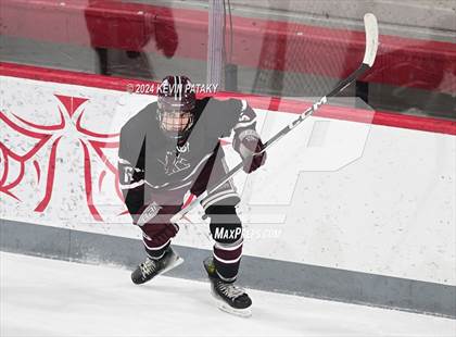 Thumbnail 1 in North Haven @ Fairfield Warde/Ludlowe photogallery.