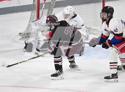 Thumbnail 3 in North Haven @ Fairfield Warde/Ludlowe photogallery.