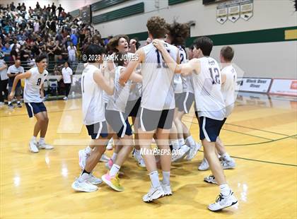 Thumbnail 3 in Perry vs. Highland (AIA 6A Final - Awards) photogallery.