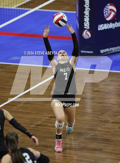 Thumbnail 2 in Montrose vs. Mead (CHSAA 4A 1st Round) photogallery.