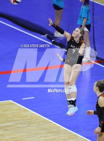 Thumbnail 3 in Montrose vs. Mead (CHSAA 4A 1st Round) photogallery.