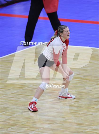 Thumbnail 2 in Montrose vs. Mead (CHSAA 4A 1st Round) photogallery.
