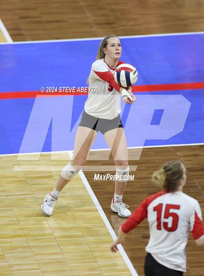Thumbnail 1 in Montrose vs. Mead (CHSAA 4A 1st Round) photogallery.