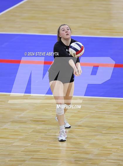 Thumbnail 1 in Montrose vs. Mead (CHSAA 4A 1st Round) photogallery.