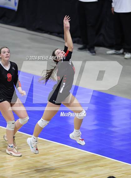 Thumbnail 1 in Montrose vs. Mead (CHSAA 4A 1st Round) photogallery.