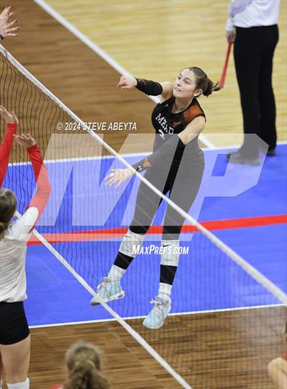 Thumbnail 1 in Montrose vs. Mead (CHSAA 4A 1st Round) photogallery.