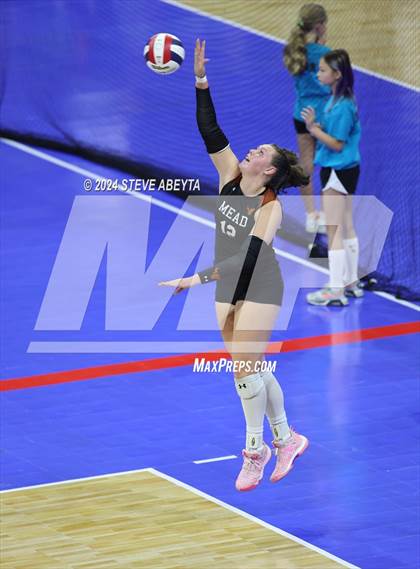 Thumbnail 1 in Montrose vs. Mead (CHSAA 4A 1st Round) photogallery.