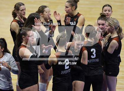 Thumbnail 3 in Montrose vs. Mead (CHSAA 4A 1st Round) photogallery.