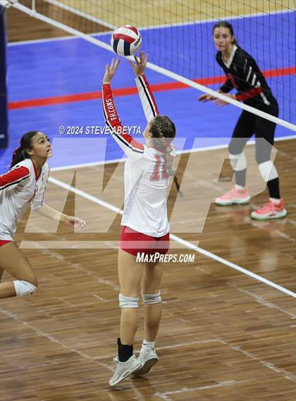 Thumbnail 2 in Montrose vs. Mead (CHSAA 4A 1st Round) photogallery.