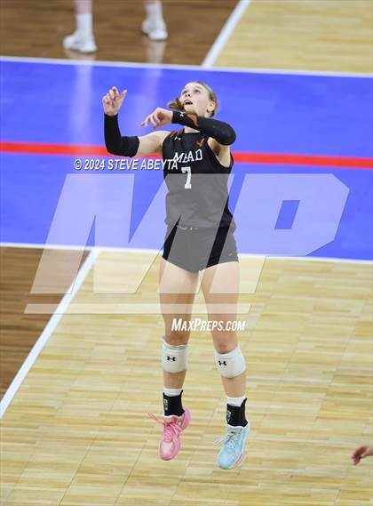 Thumbnail 3 in Montrose vs. Mead (CHSAA 4A 1st Round) photogallery.