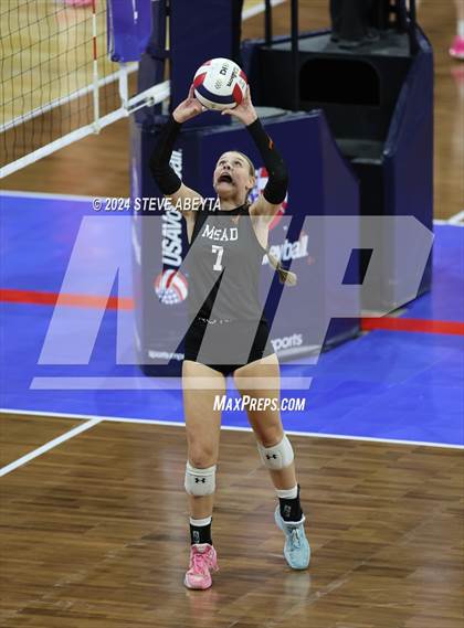 Thumbnail 1 in Montrose vs. Mead (CHSAA 4A 1st Round) photogallery.