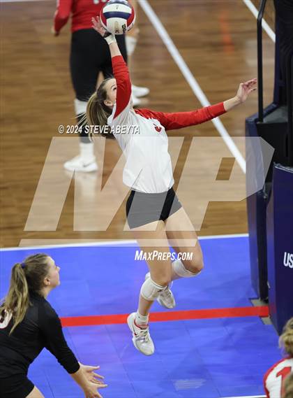 Thumbnail 2 in Montrose vs. Mead (CHSAA 4A 1st Round) photogallery.