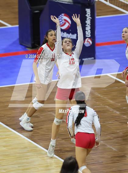 Thumbnail 3 in Montrose vs. Mead (CHSAA 4A 1st Round) photogallery.