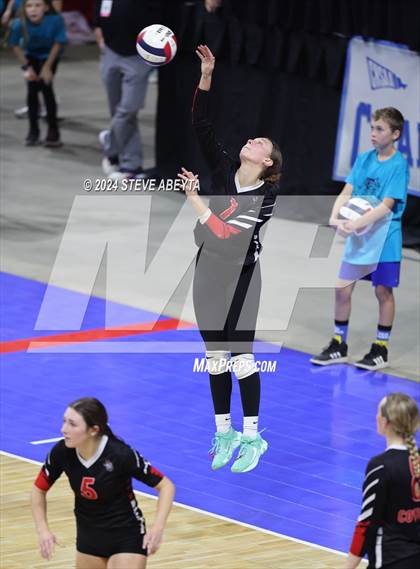 Thumbnail 1 in Montrose vs. Mead (CHSAA 4A 1st Round) photogallery.